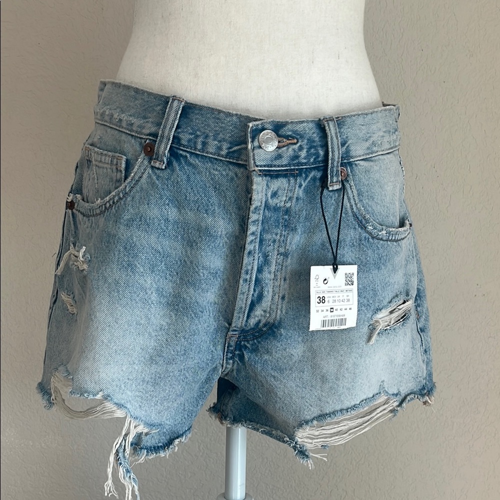 NWT!! Zara Blue Jean Shorts Distressed Raw Hem